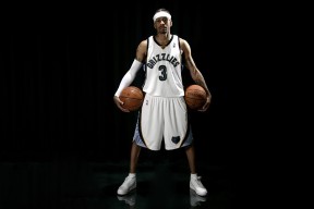 xingkong.com-国家男篮多次进行热身赛磨合阵容配合，中国男篮热身赛时间