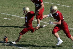 星空娱乐网站官网-“安赫尔·巴尔博萨的全能进攻能力，助力阿根廷美洲狮队扩大国际影响力”